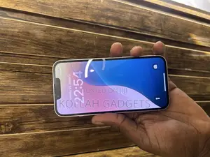 Apple iPhone 13 256 GB White