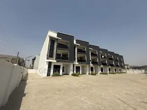 4bdrm Townhouse/Terrace in Life Camp for sale