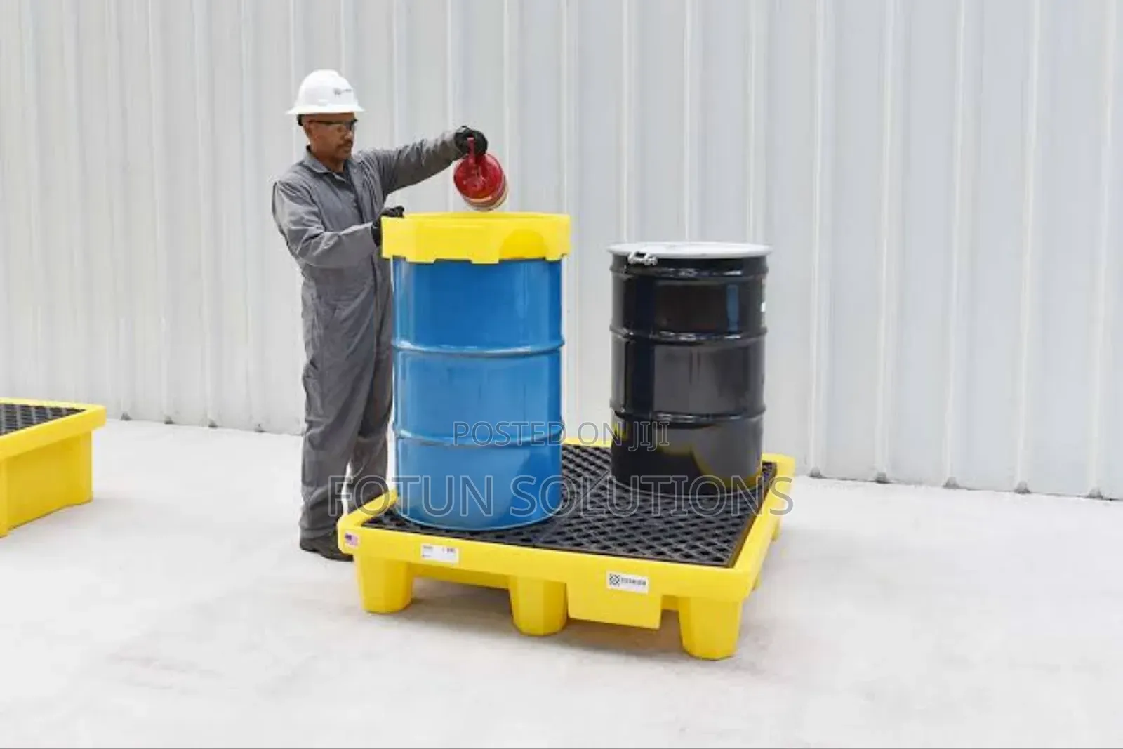 Spill Containment Pallets