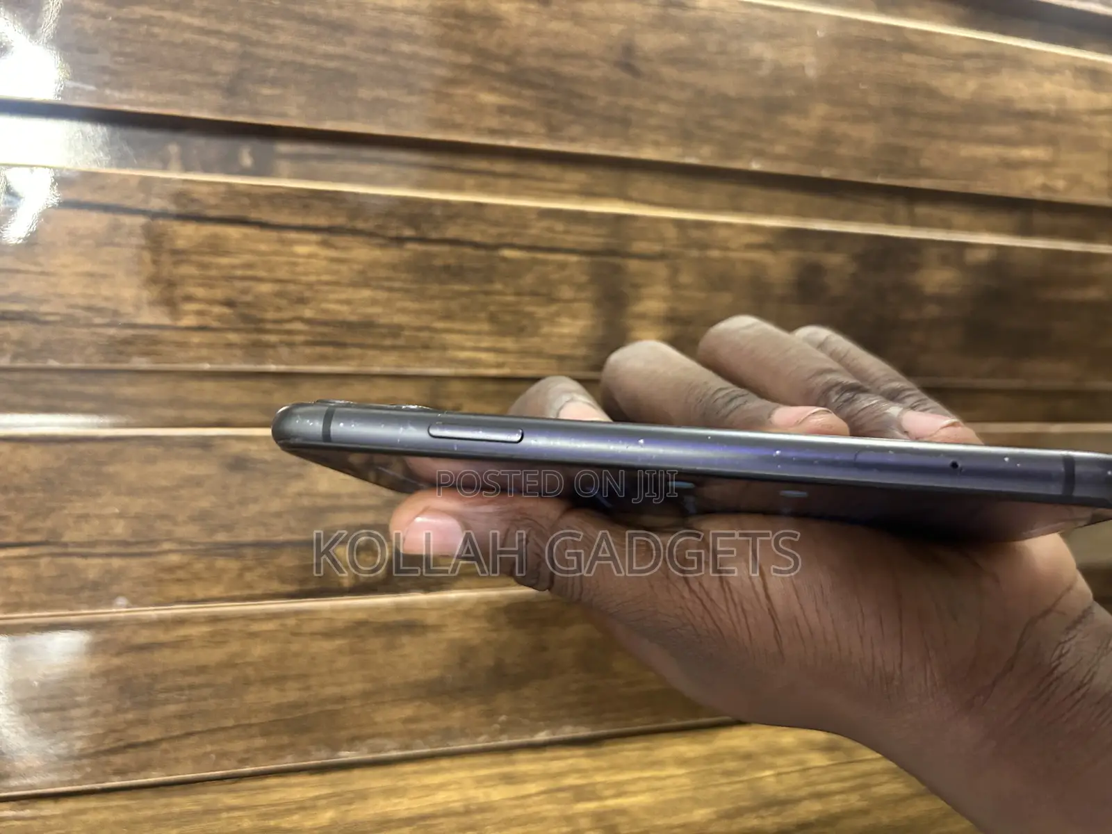 Apple iPhone 11 64 GB Black