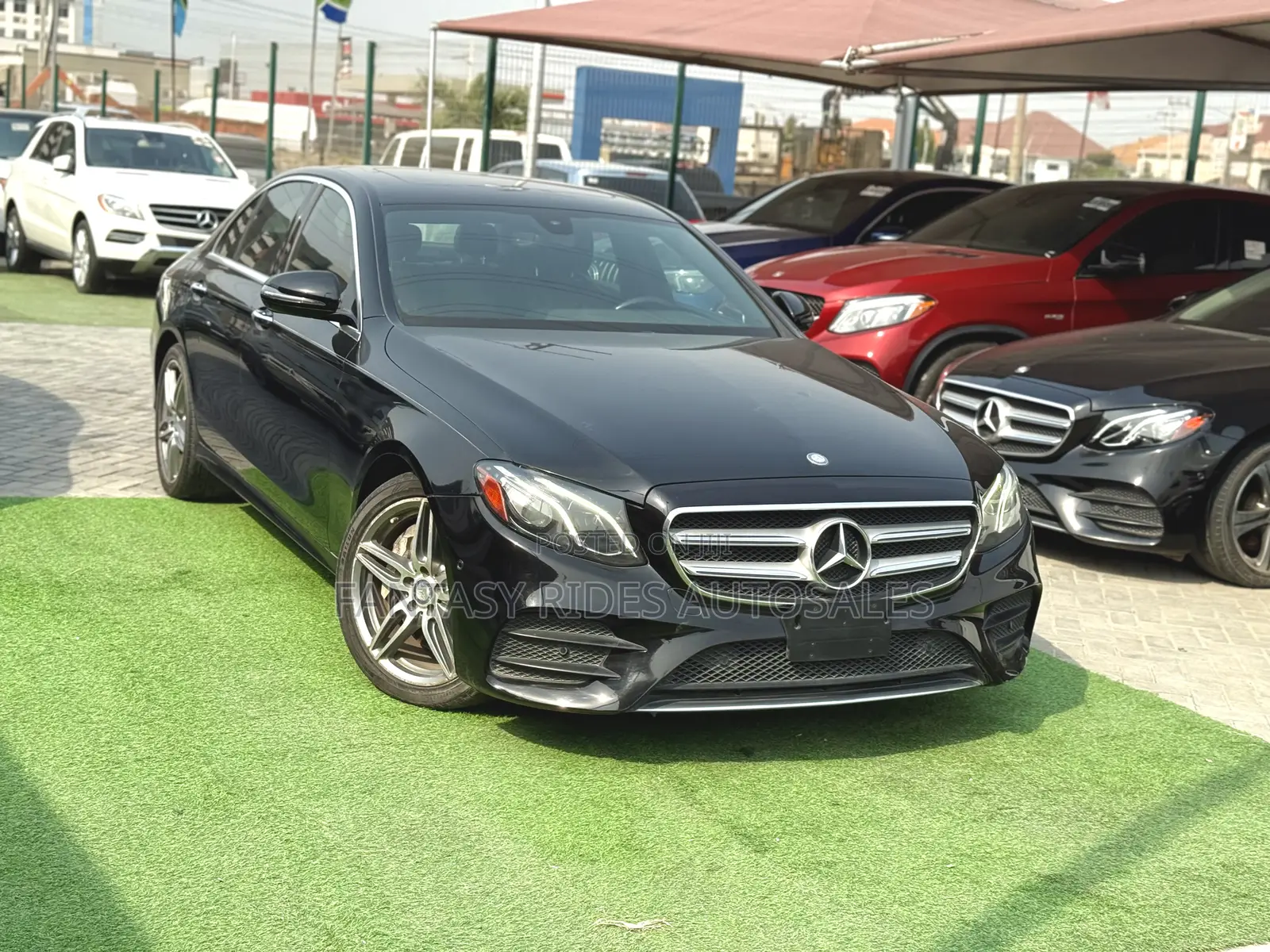 Mercedes-Benz E300 2017 Black