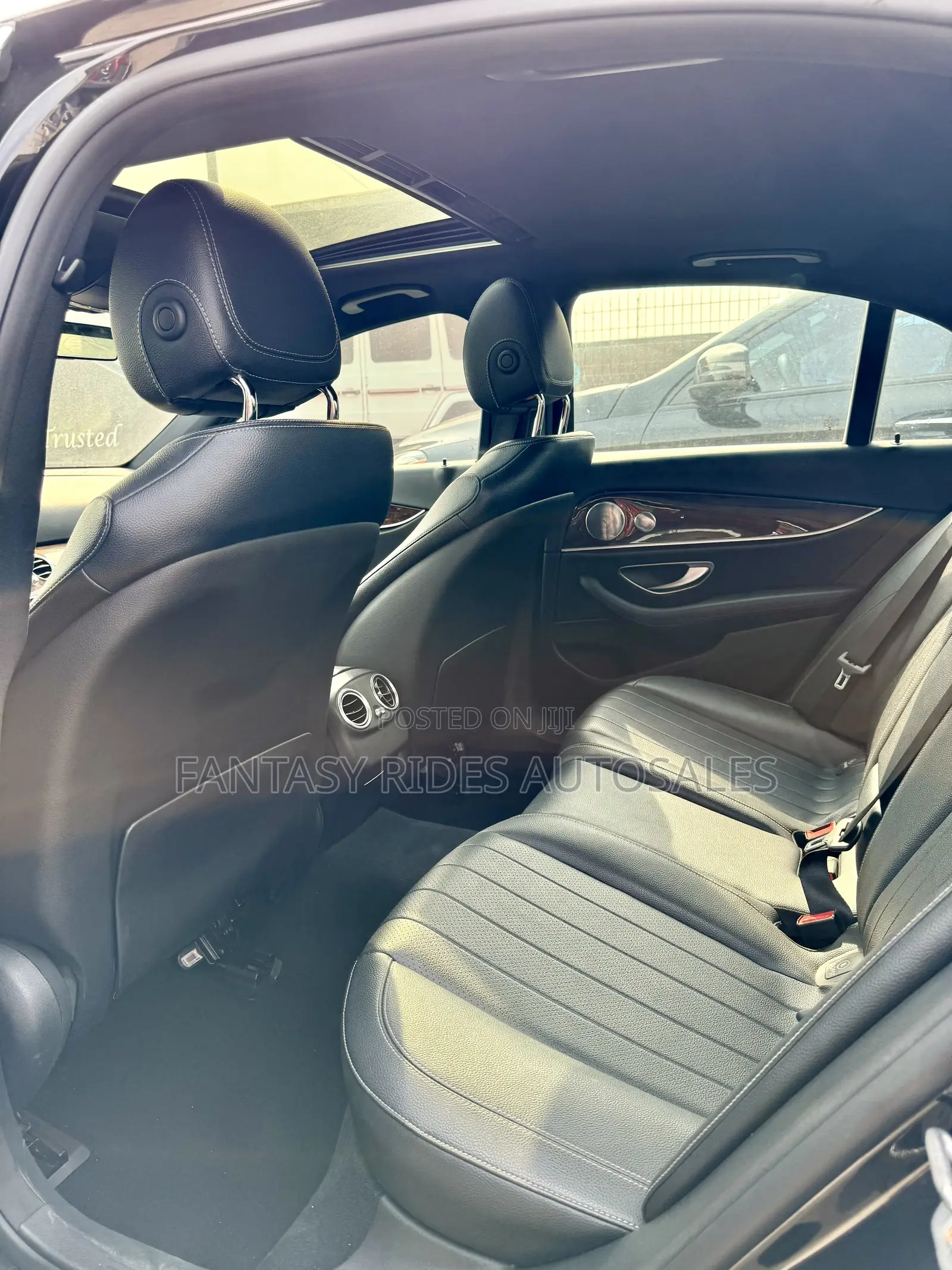 Mercedes-Benz E300 2017 Black