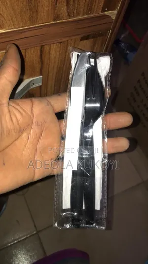 1000pcs of Set of Black Cutlery
