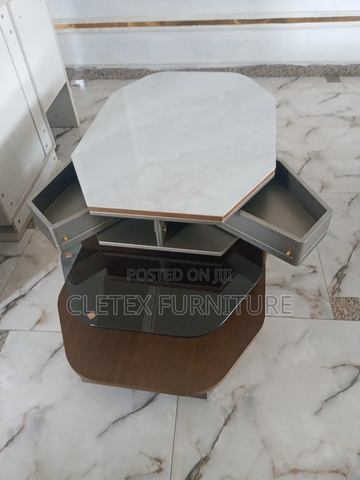 Adjustable Center Table