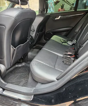 Mercedes-Benz C300 2013 Black
