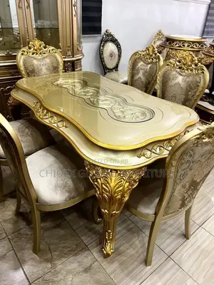 Royal Dining Table