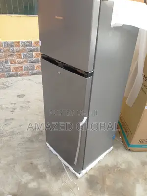 Brand New Hisense Super Freezing 205L Refrigerator + Key