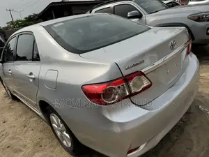 Toyota Corolla 2013 Silver
