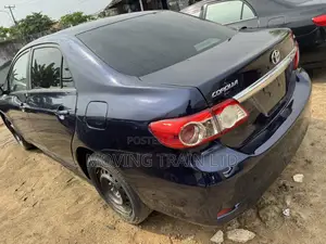 Toyota Corolla 2013 Blue