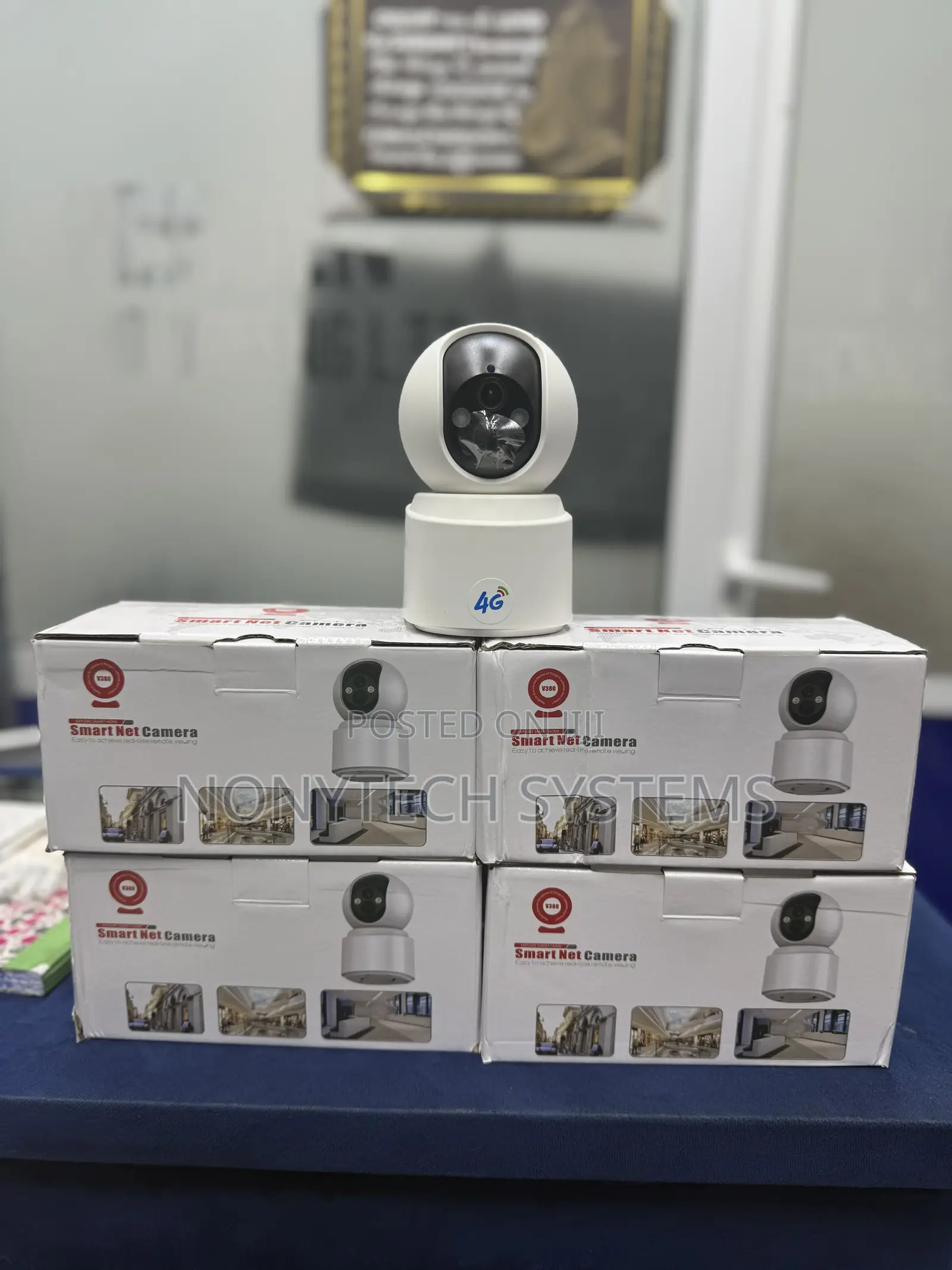 Indoor PTZ Camera With Battery Backup 4G