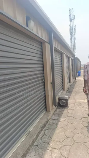 Units of Shops at Idi Ape, Iwo Road