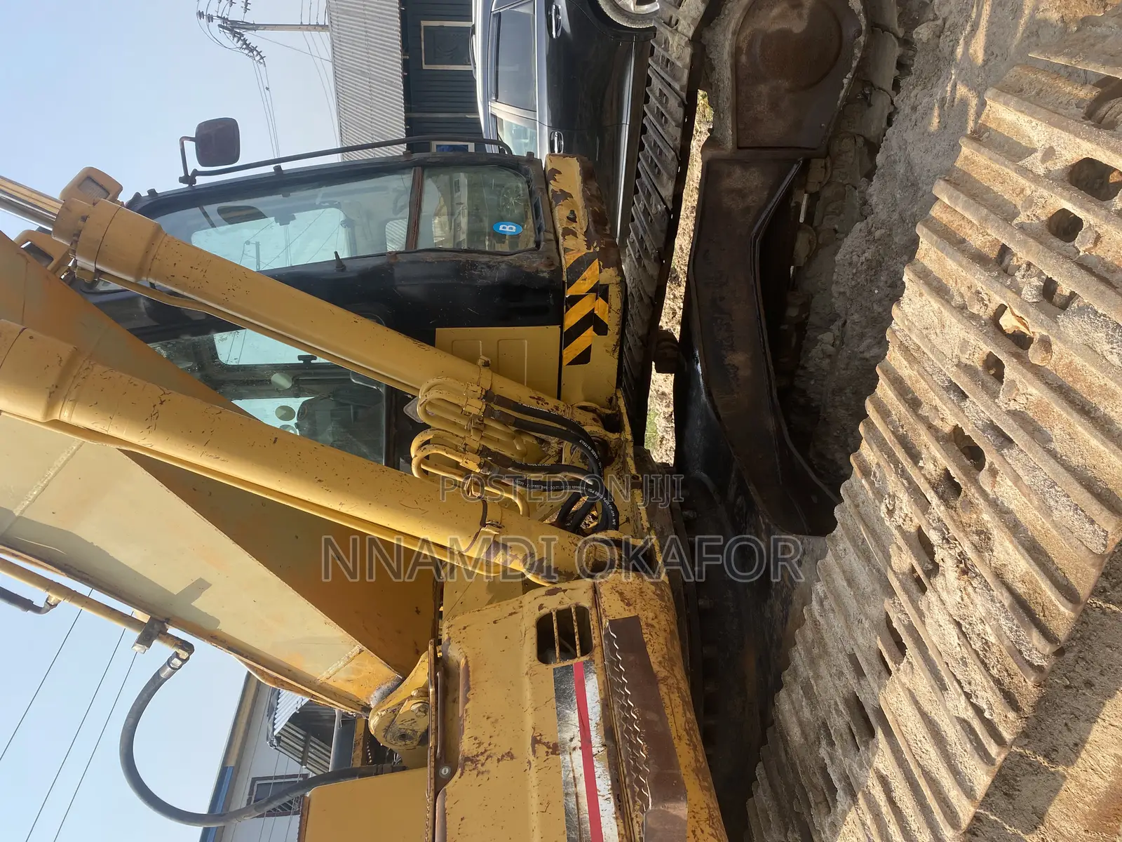 320 BL Excavator