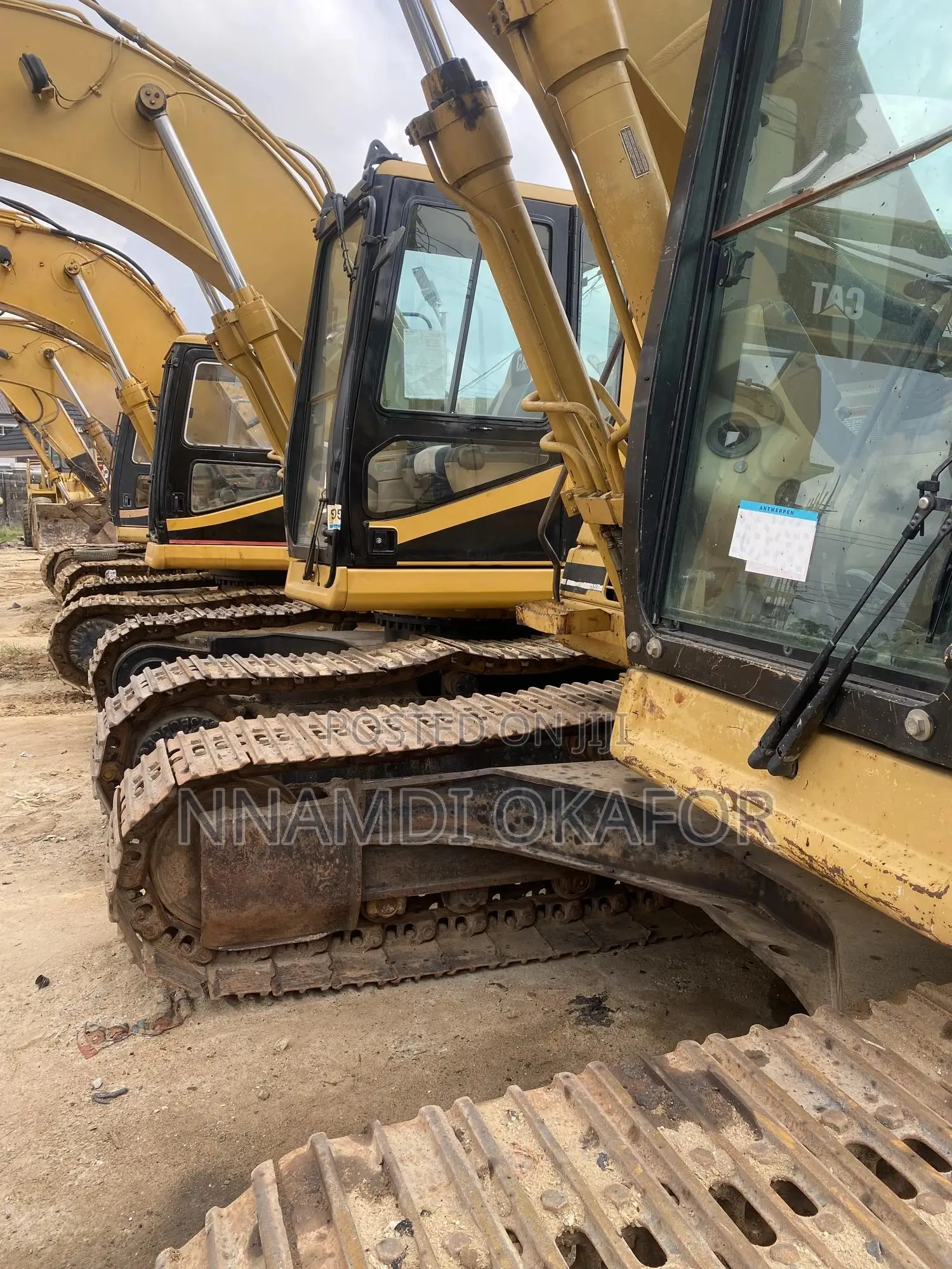 320 BL Excavator