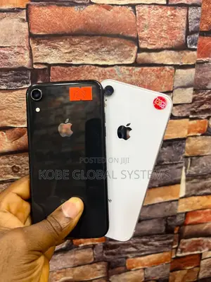 Apple iPhone XR 128 GB White