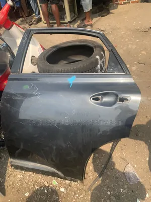 Back Door Rx350 2010 Available
