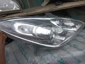 Headlamp Es330 2005-06 Model
