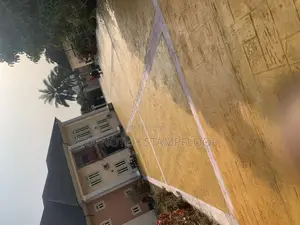 Vanish Water Floor
