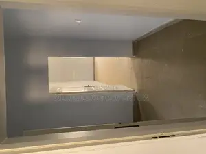 2bdrm Block of Flats in Nut District for rent