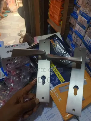 Handle Door Key With Bullet Engine