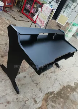 5ft Studio Desk