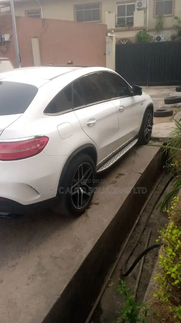 Mercedes-Benz GLE-Class 2018 White