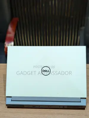 Laptop Dell G15 5511 16GB AMD Ryzen 7 SSD 512GB