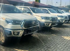 New Toyota Hilux 2024 White