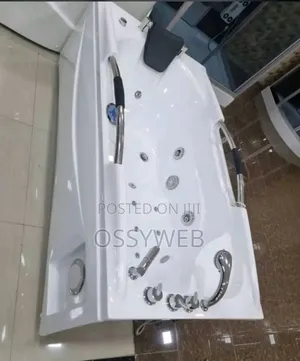 Jacuzzi Bath With Head Rest