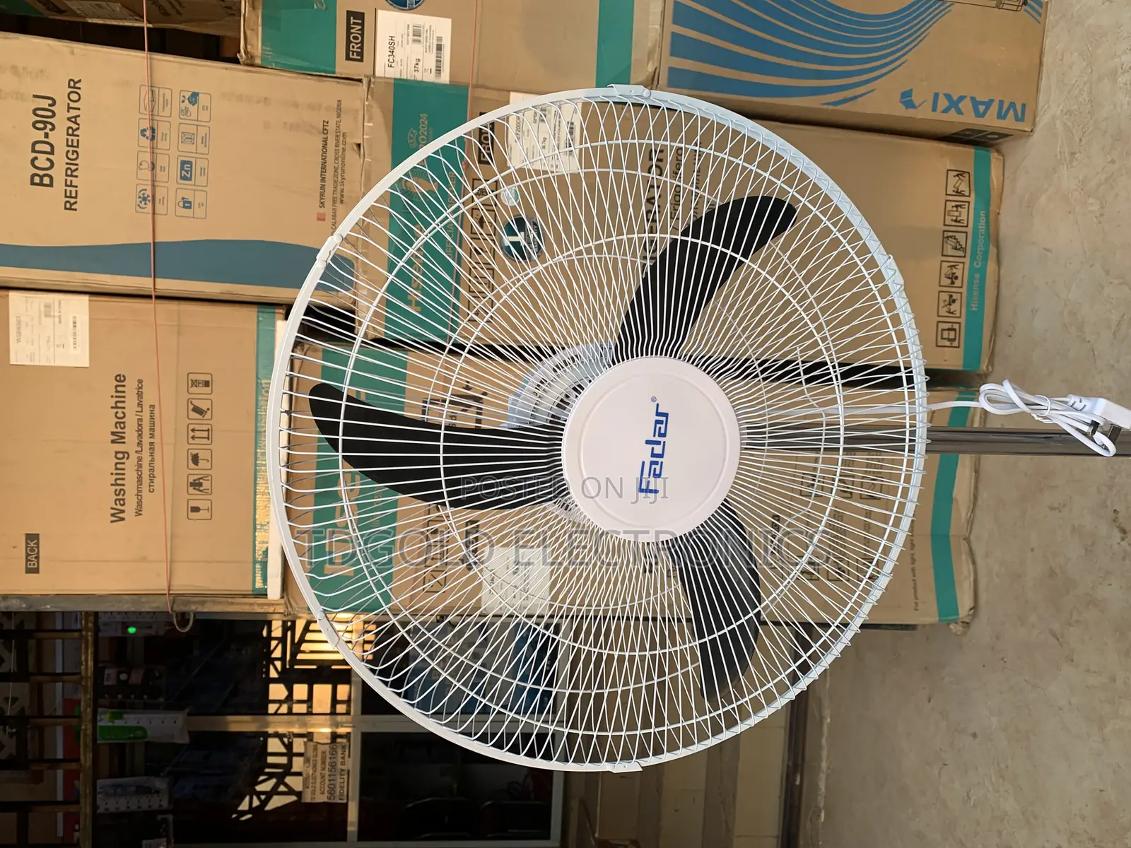 Fada Standing Fan 18 Inchs