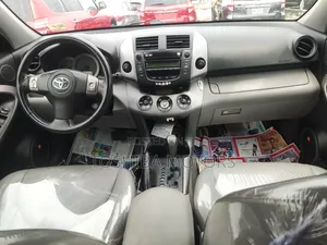 Toyota RAV4 Limited V6 4x4 2008 Silver