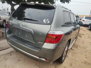 Toyota Highlander Limited 2010 Gray