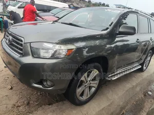 Toyota Highlander Limited 2010 Gray