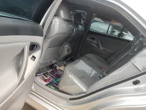 Toyota Camry 2011 Silver