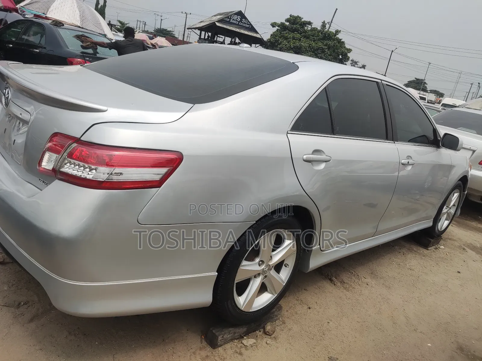 Toyota Camry 2011 Silver