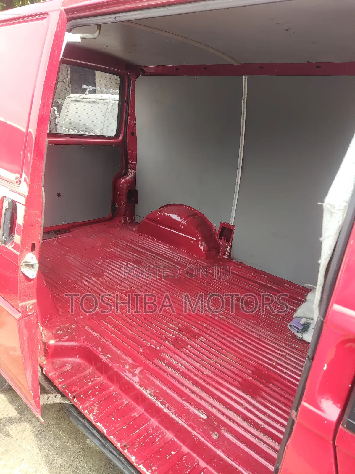 Volkswagen Transporter 2005 Red
