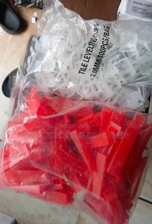 Levelers and Clips Spacer