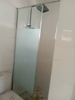 Side to Side Fixes Glass