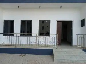 3bdrm Block of Flats in Durumi for rent