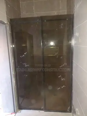 Back Shower Glass