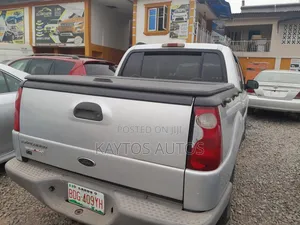 Ford Explorer Sport Trac 2001 Silver