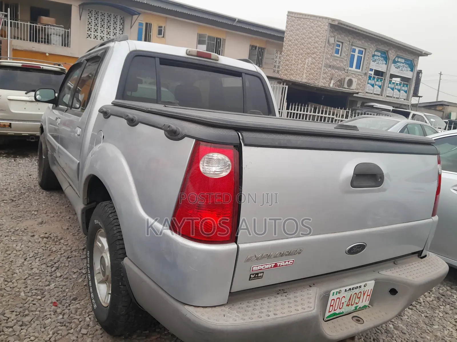 Ford Explorer Sport Trac 2001 Silver