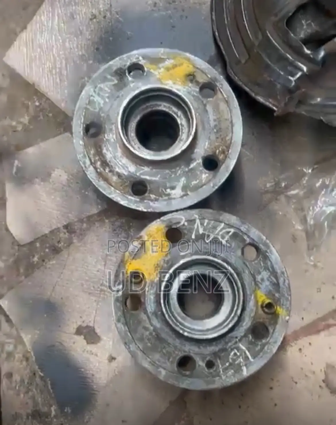 Front Wheel Hub