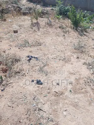 Land for Sale Size 40/70