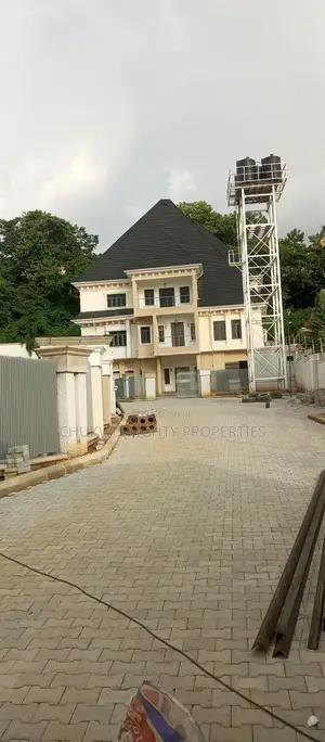 7bdrm Duplex in Asokoro Estate for sale