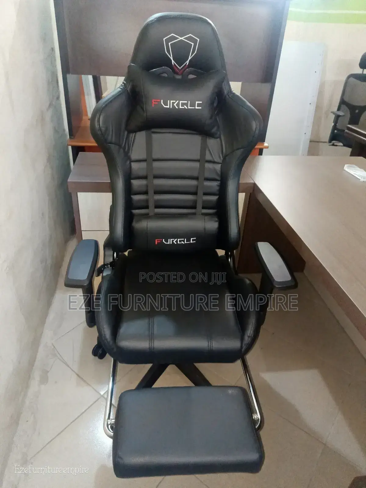 Full Black Game Chair
