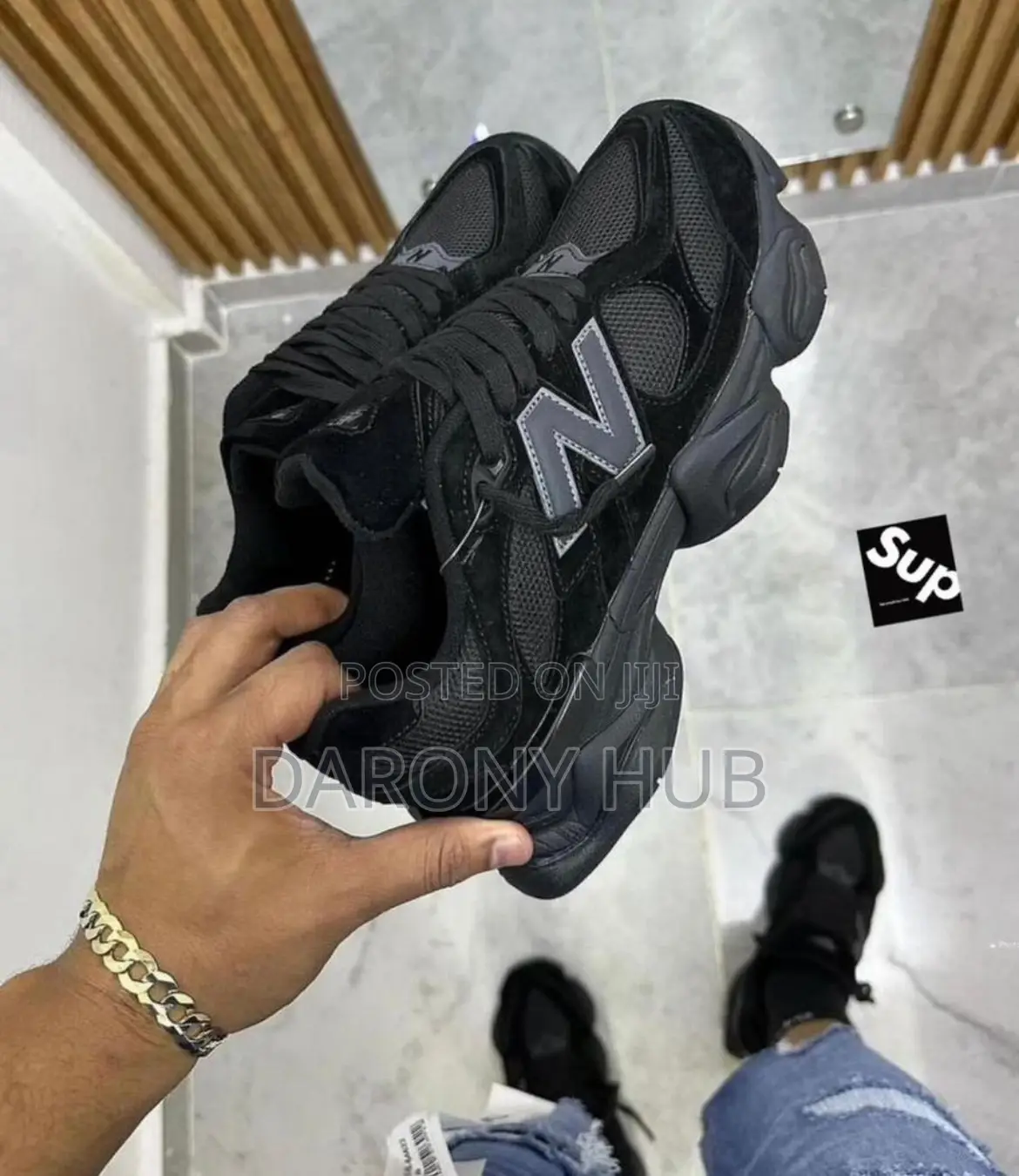 Best Quality NEWBALANCE Classy Unisex Sneakers