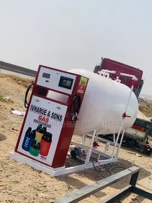 Gas Tank With Fabricated Dispenser