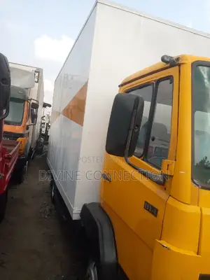 Benz 814 Container Body