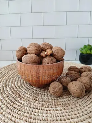 Unshelled Walnuts