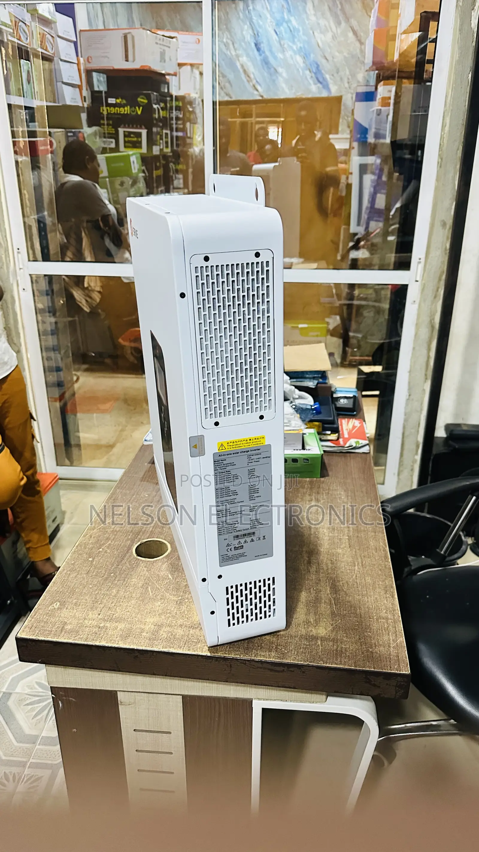 SRNE 12kva Inverter 3 Phase With 200A Charge Controller 2